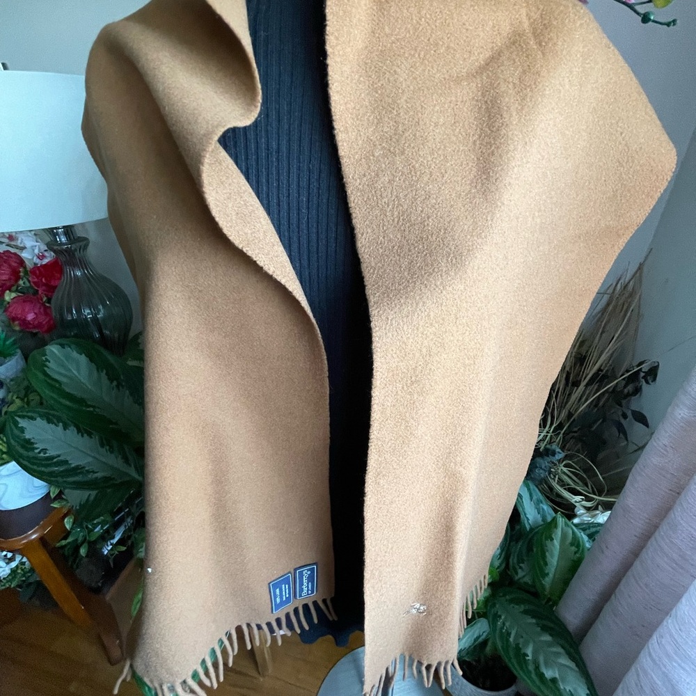 ๐๐Burberry London ๐ฏWool Neck Muffler.๐๐ - Picture 5 of 13